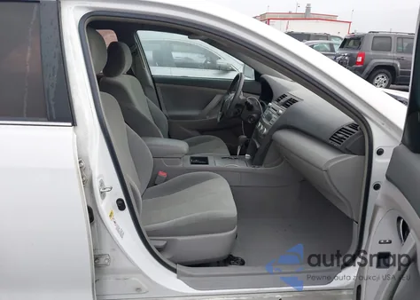 2009 Toyota Camry Le from USA, damaged, VIN 4T4BE46K09R115201